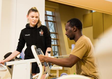 A student leading a physiotherapy session.