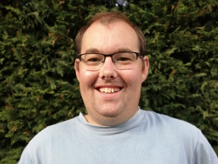 Simon Huw Jones (ICT staff)